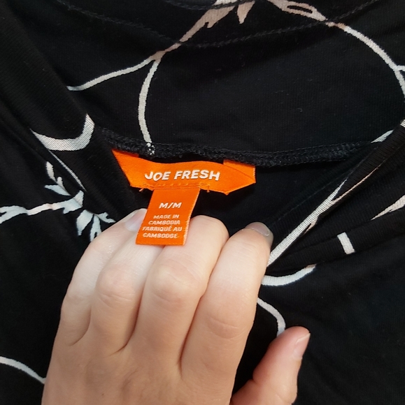 🤯2/$15 Joe Fresh Black and White Floral Rayon Skirt Size Medium (M) - Picture 3 of 4